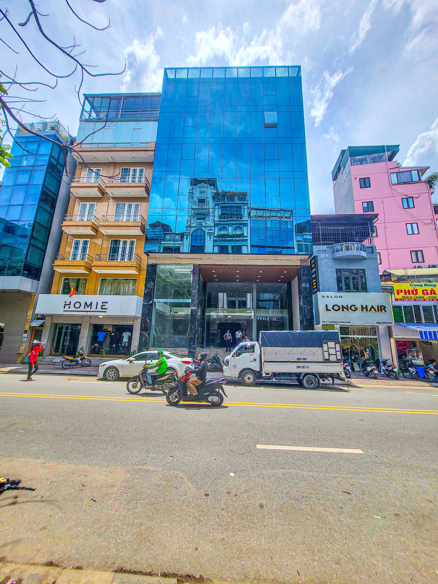 Am Office 25 Trung Phụng